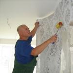Duvar kağıdının nasıl düzgün şekilde yapıştırılacağına dair ipuçları: 4 yol
