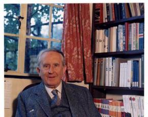 นักเขียนชาวอังกฤษ John Tolkien: ชีวประวัติความคิดสร้างสรรค์หนังสือที่ดีที่สุดของ Tolkien ปีเกิด